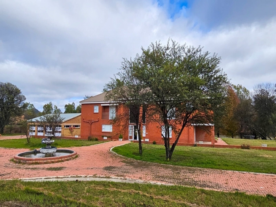 10 Bedroom Property for Sale in Parys Free State